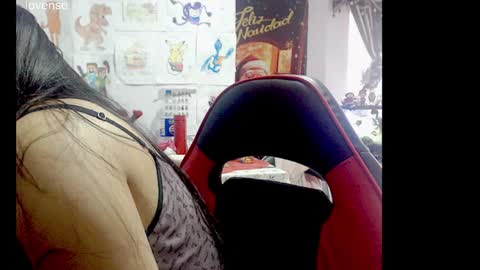 lizz1305 online show from December 1, 2025, 4:56 pm