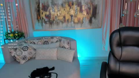 Lizzi  online show from February 12, 2025, 5:26 am