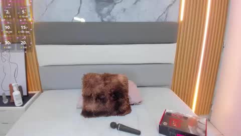        online show from October 29, 2025, 12:29 pm