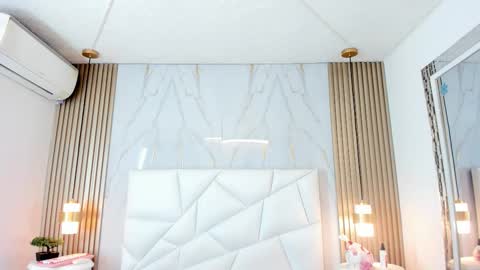 Lizzie Big Boobs online show from November 6, 2025, 7:15 pm