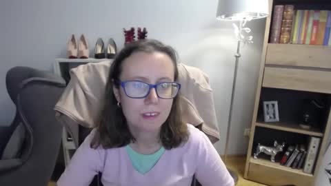 Lizzy online show from September 18, 2025, 4:25 am