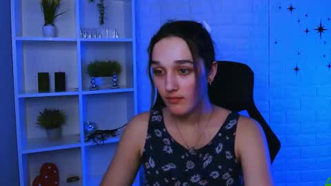 Snapshot of lizzy_sweety_purrr chatting on June 10, 2026, 9:52 am lizzy_sweety_purrr online show from June 10, 2026, 9:52 am
