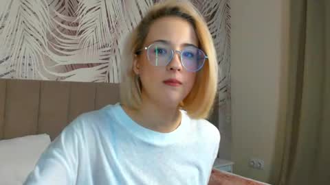 Snapshot of lizzysin chatting on April 16, 2026, 1:50 am lizzysin online show from April 16, 2026, 1:50 am