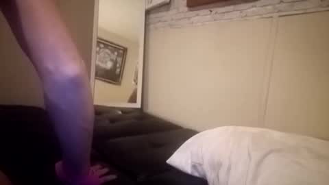 LjCherry online show from December 19, 2025, 6:42 am