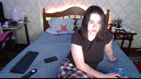 Snapshot of llevella chatting on January 4, 2025, 8:59 pm Sevy online show from January 4, 2025, 8:59 pm