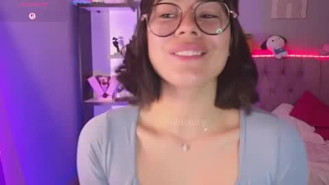 Pamela online show from April 8, 2026, 12:16 pm