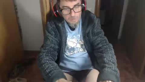 lobosolitario73 online show from November 23, 2025, 1:05 am