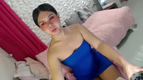 Thea online show from February 22, 2025, 1:44 am