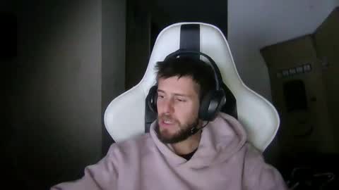 lobo online show from October 6, 2025, 10:40 pm