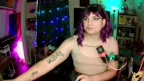 Snapshot of lobotomyprincess chatting on June 14, 2026, 10:23 pm LobotomyPrincess online show from June 14, 2026, 10:23 pm