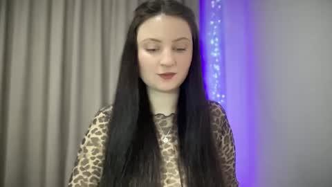 locaalis1 online show from February 14, 2025, 2:23 pm