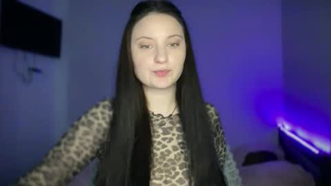 locaalis1 online show from October 12, 2025, 10:58 am