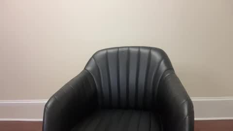 lockdownlove online show from February 4, 2025, 10:45 pm