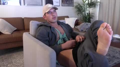 lockdownlove online show from March 6, 2025, 2:18 pm