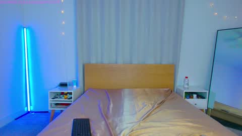 lolo 3 online show from March 10, 2025, 3:01 am