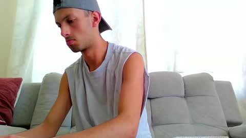 logaan_grey online show from November 7, 2025, 4:18 pm