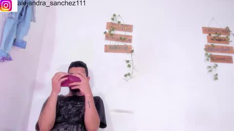 logan_cathateja999 online show from March 22, 2026, 6:44 pm