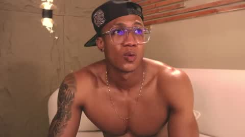 logan_varela online show from March 1, 2025, 6:13 am