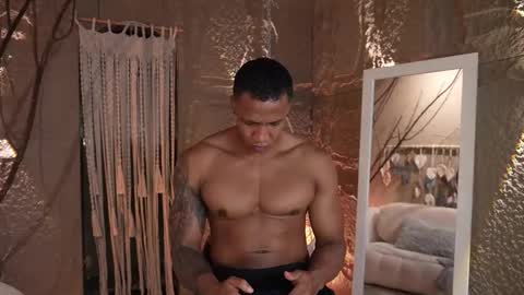 logan_varela online show from September 20, 2025, 10:49 am