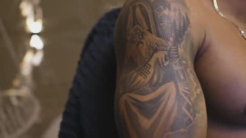 logan_varela online show from April 18, 2026, 7:07 pm