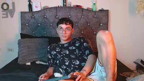 Snapshot of logan_willyams_ chatting on September 20, 2025, 10:55 pm logan_willyams_ online show from September 20, 2025, 10:55 pm