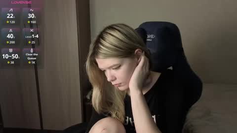 Logan and Katana online show from December 1, 2025, 1:05 pm