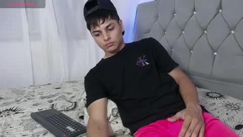 loganjhonson19 online show from April 3, 2026, 3:15 am