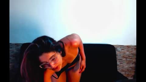 Snapshot of lois_fer chatting on June 12, 2026, 12:20 am Lois online show from June 12, 2026, 12:20 am