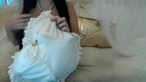 Snapshot of lokagold chatting on July 5, 2026, 6:09 am Lilu online show from July 5, 2026, 6:09 am