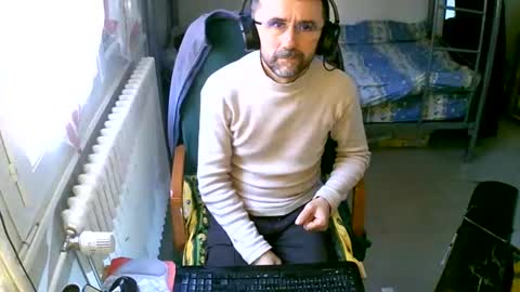 lokoum39 online show from December 13, 2024, 10:41 am