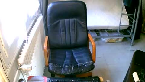 lokoum39 online show from January 14, 2025, 11:53 am