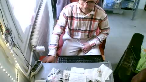 lokoum39 online show from March 1, 2026, 3:25 pm