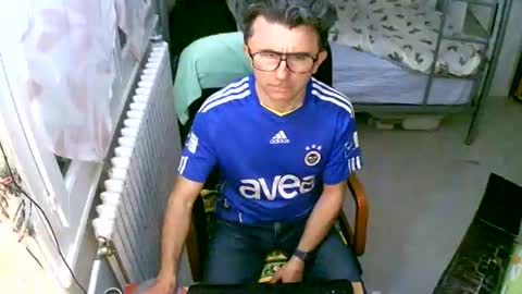 lokoum39 online show from April 5, 2026, 7:00 pm