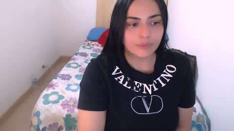 lola_222 online show from February 20, 2025, 2:07 am