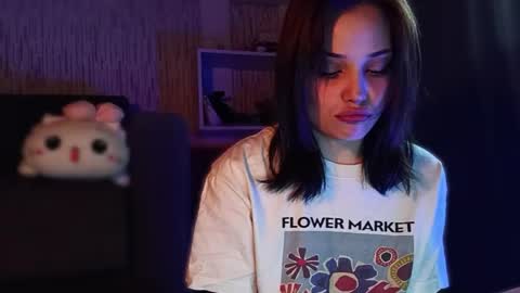 lola online show from April 3, 2026, 9:07 am