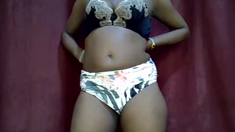 lola_beib online show from May 26, 2026, 7:48 am