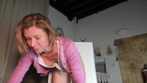 lola_belgium online show from January 30, 2025, 8:21 pm