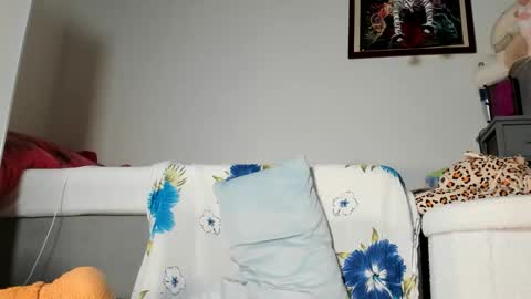 lola_belgium online show from September 10, 2025, 5:18 am