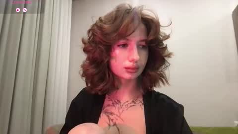 Snapshot of lola_boooo chatting on March 3, 2026, 7:31 pm lola_boooo online show from March 3, 2026, 7:31 pm