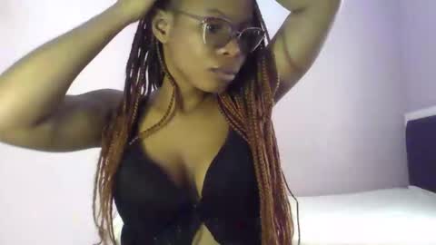 Snapshot of lola_coco chatting on March 19, 2026, 5:55 am Lola Coco online show from March 19, 2026, 5:55 am
