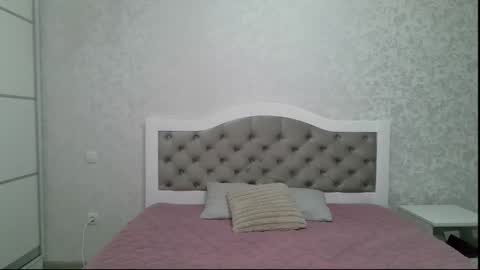 Lola online show from March 3, 2026, 6:25 pm