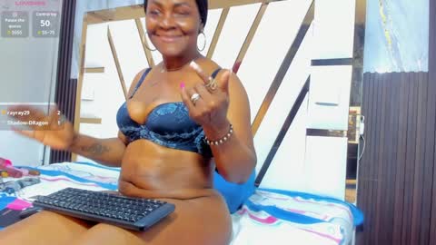 Lola online show from December 29, 2024, 9:41 pm