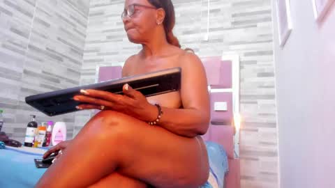Lola online show from March 1, 2025, 2:34 pm