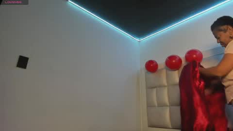 lola_js online show from May 9, 2026, 11:59 am