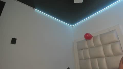Snapshot of lola_js chatting on July 14, 2026, 12:11 pm lola_js online show from July 14, 2026, 12:11 pm