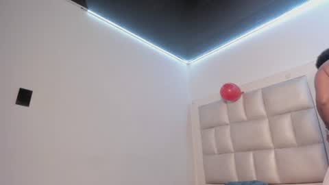 Snapshot of lola_js chatting on July 17, 2026, 12:01 pm lola_js online show from July 17, 2026, 12:01 pm
