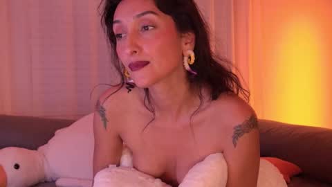 lola_la_lita online show from February 23, 2026, 7:50 am