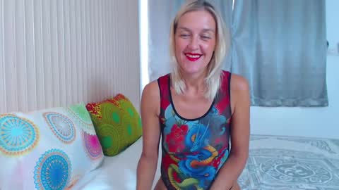 Lola online show from December 7, 2024, 7:38 am