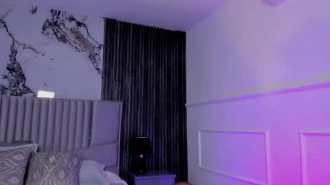 Lola Angel online show from May 16, 2026, 1:13 am