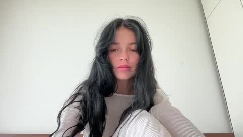 Snapshot of lolaap0pp chatting on May 20, 2026, 4:29 am Lola online show from May 20, 2026, 4:29 am